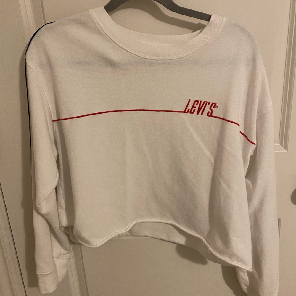Levi’s cropped long sleeve tee